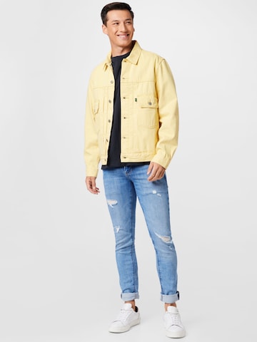 LEVI'S ® Between-season jacket 'Contemporary Type 2 Trucker' in Yellow
