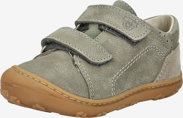 Scarpa bassa di Pepino in verde: frontale
