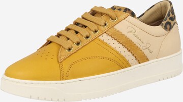 PANAMA JACK Sneakers laag 'Gia' in Bruin: voorkant