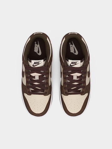 Nike Sportswear Sneakers laag 'Dunk Low SE' in Bruin