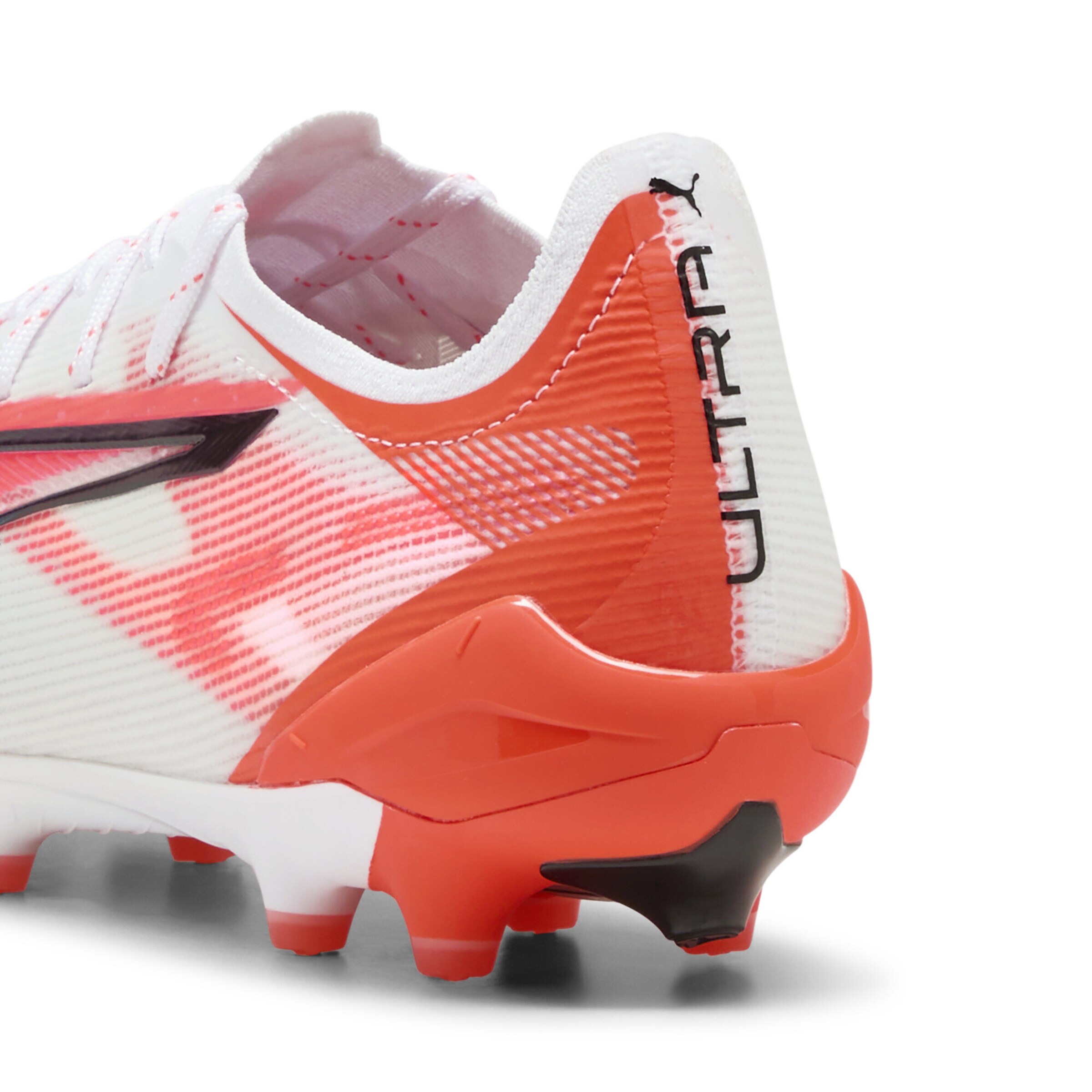 PUMA Soccer shoe 'Ultra 5 Ultimate' in White