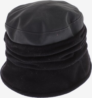Walbusch Hat & Cap in 56 in Grey: front