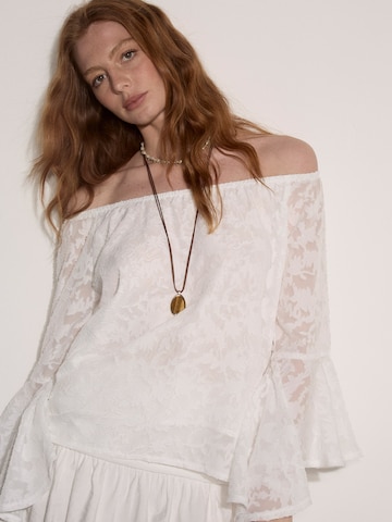 Chemisier ' ' Apricot en blanc