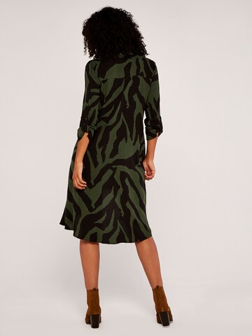 Robe oversize Apricot en vert