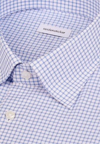 Coupe slim Chemise business 'Schwarze Rose' SEIDENSTICKER en bleu