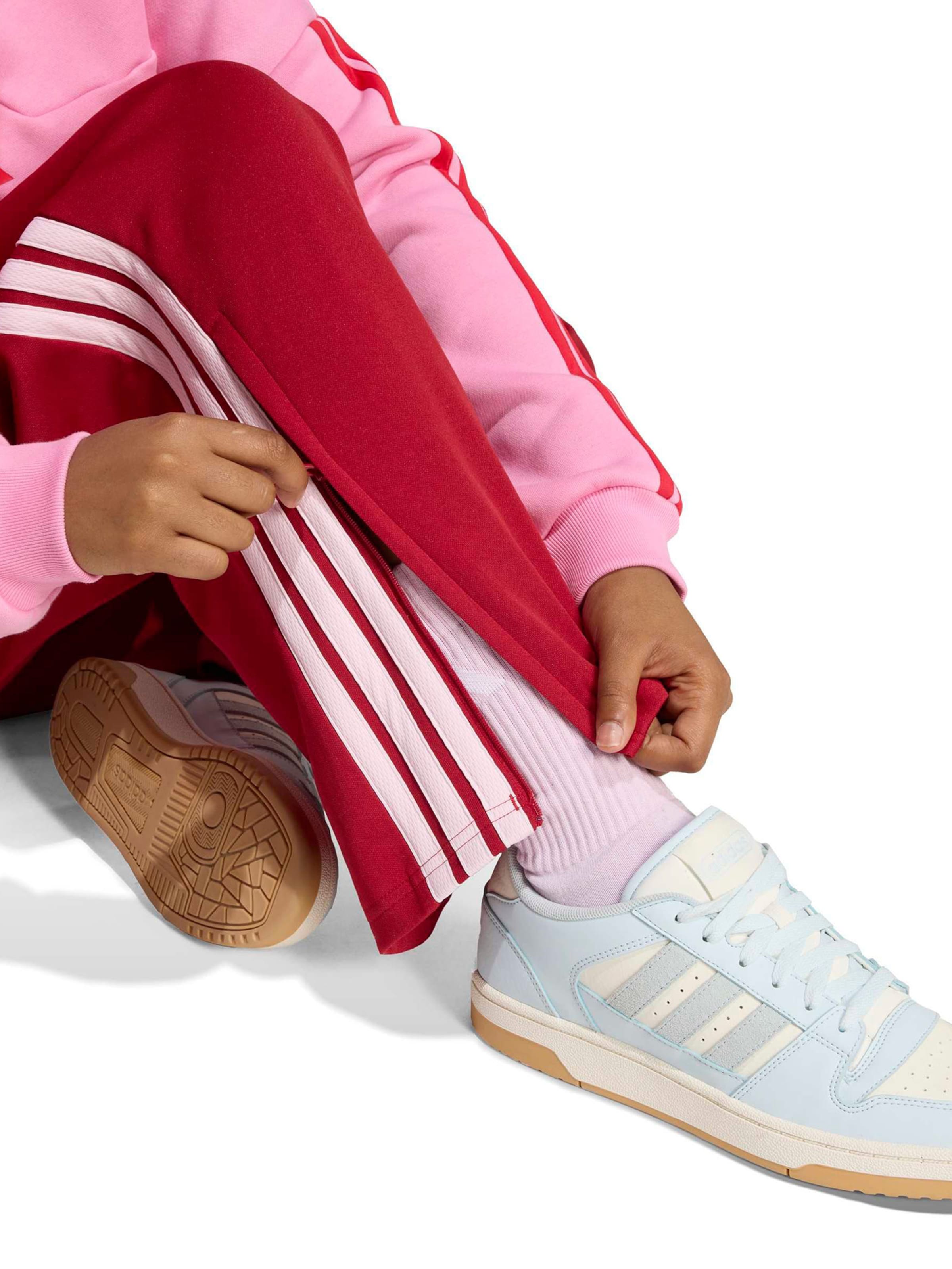 ADIDAS SPORTSWEAR Loosefit Urheiluhousut 'Her' värissä punainen