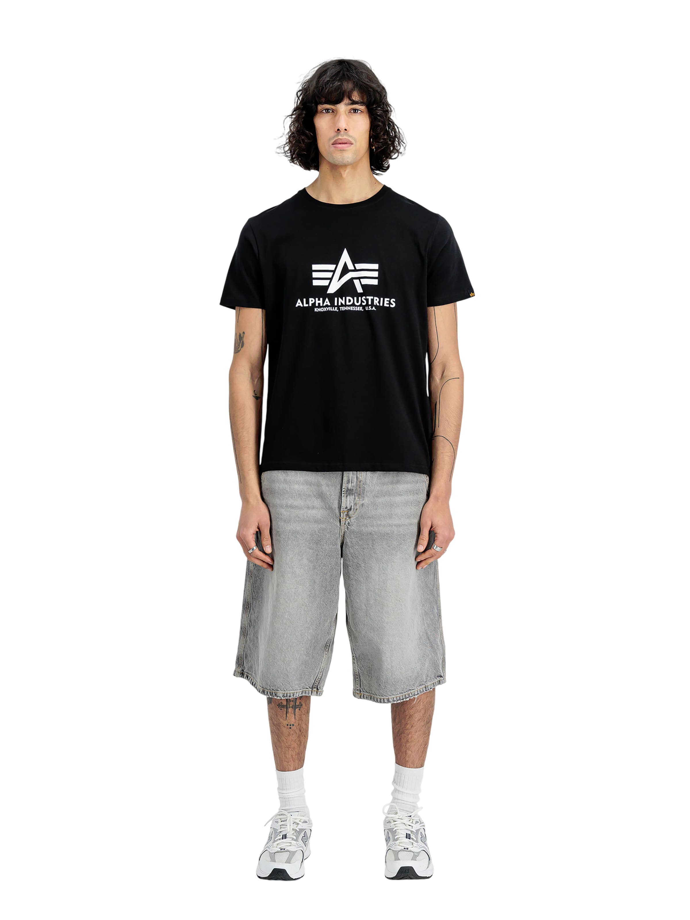 ALPHA INDUSTRIES Shirt in Black