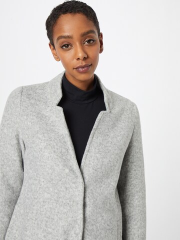 VERO MODA Between-Seasons Coat 'Katrine' in Grey