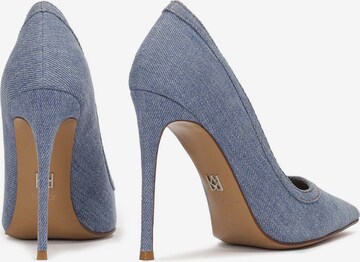 Kazar Pumps in Blue