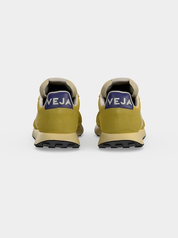 Veja Sneaker 'Rio Branco II Lite' in Gelb