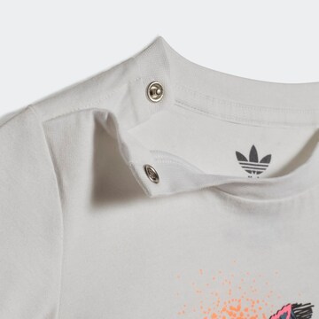 ADIDAS ORIGINALS Skjorte 'Graphic' i hvit