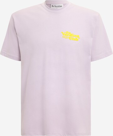 On Vacation Club Shirt 'Enjoy' in Purple: front