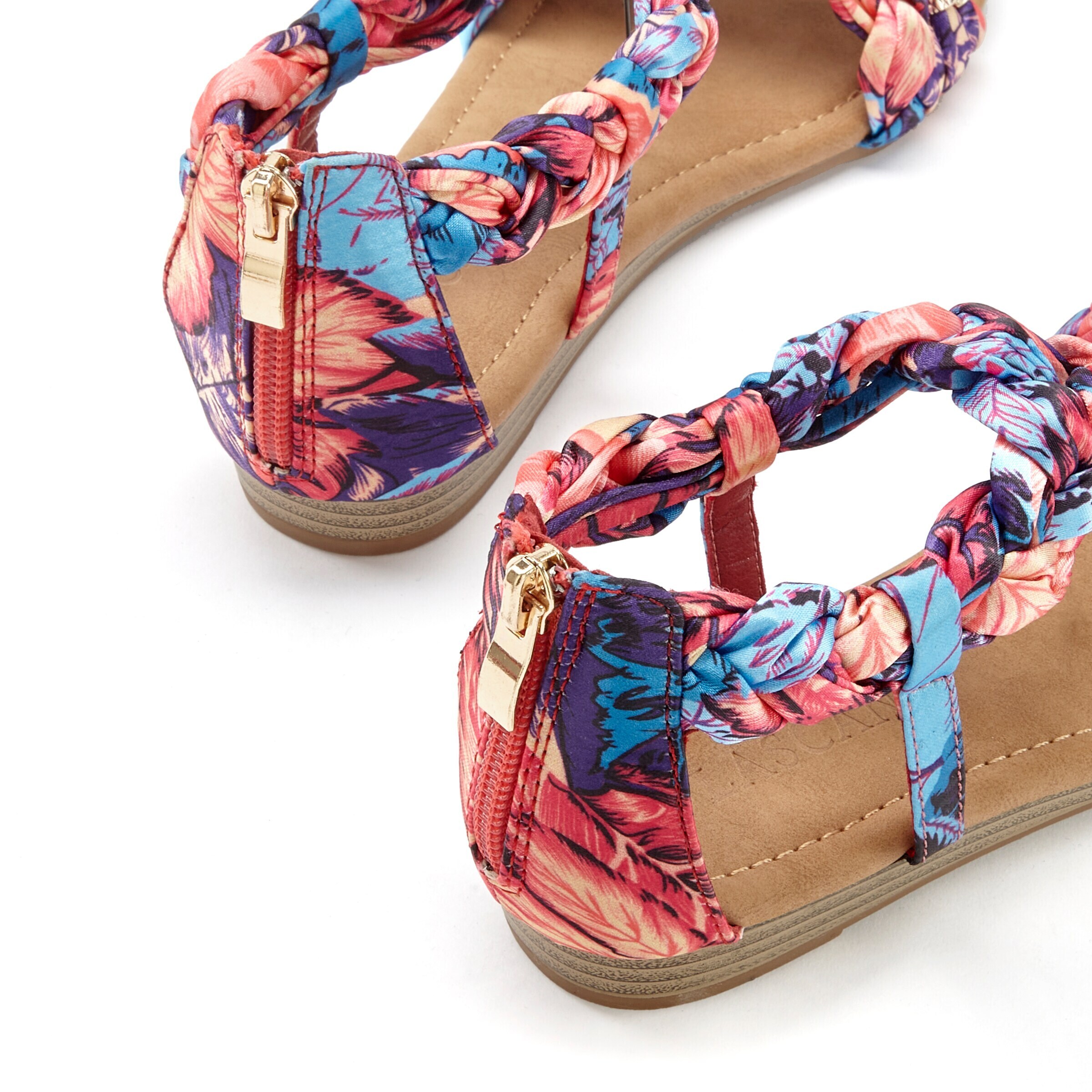 LASCANA Sandals in Mixed colors
