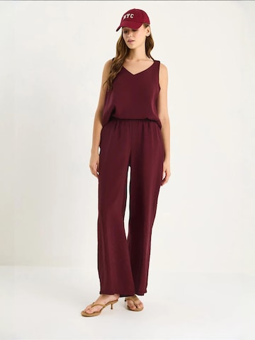 Pantalons de tailleur Bianco Lucci en rouge