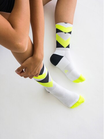INCYLENCE Athletic Socks 'PEAKS' in Yellow