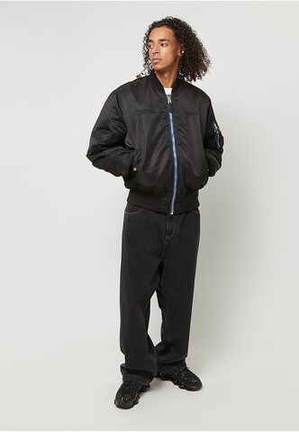ALPHA INDUSTRIES Übergangsjacke in Schwarz: Vorderseite
