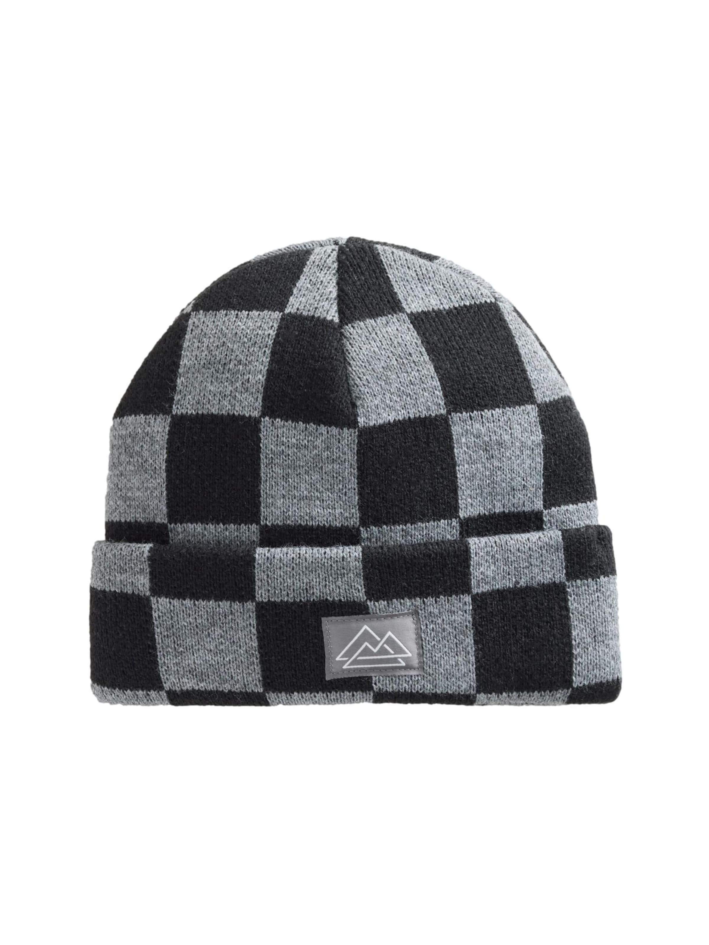 Next Шапка в Черный: спереди