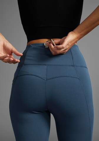 FAYN SPORTS Slim fit Workout Pants in Blue