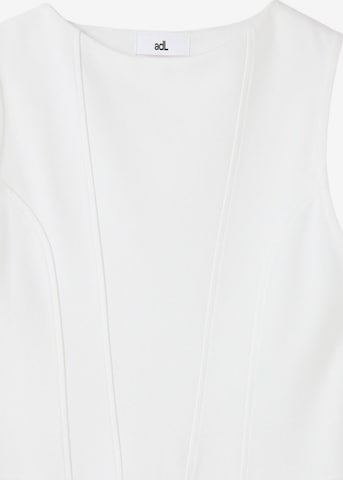 adl Blouse in White: front