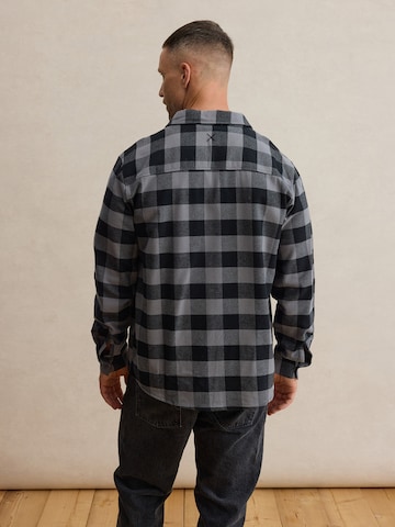 DAN FOX APPAREL Regular fit Πουκάμισο 'Efe' σε γκρι