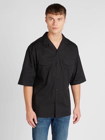 TOPMAN Comfort fit Button Up Shirt in Black: front