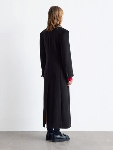 & Other Stories Between-Seasons Coat in Black