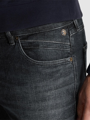 CAST IRON Tapered Farkut 'CAST IRON - Shiftback tapered fit jeans' värissä sininen