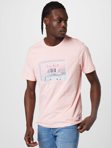 T-Shirt COLOURS & SONS en rose : devant