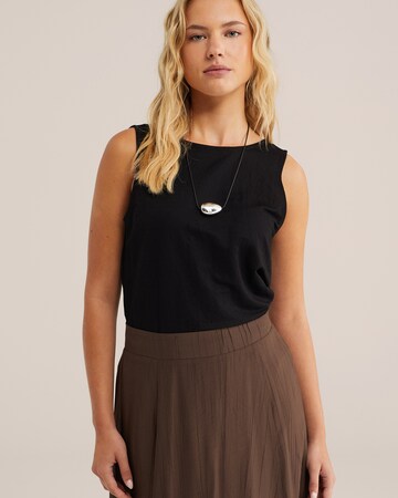WE Fashion Top in Black: front