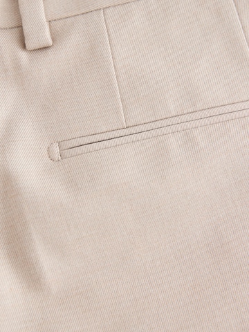 Coupe slim Pantalon chino Next en beige