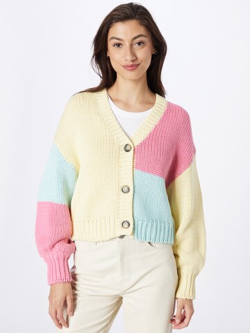 Cardigan 'Briella' Gina Tricot en mélange de couleurs : devant