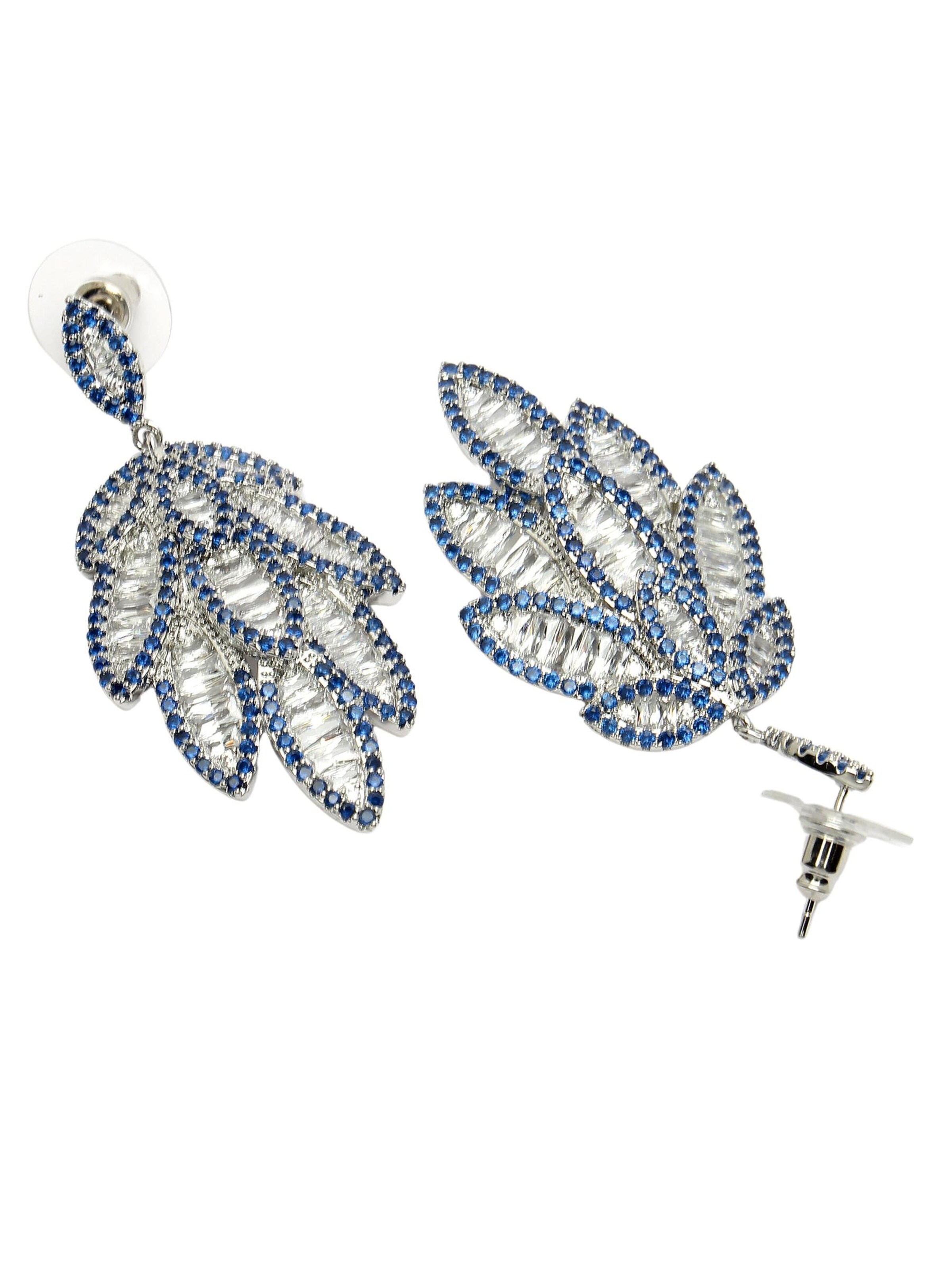 Orecchini 'Bettina' di AVANT-GARDE PARIS in blu