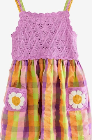 Next Mekko värissä lila: etupuoli