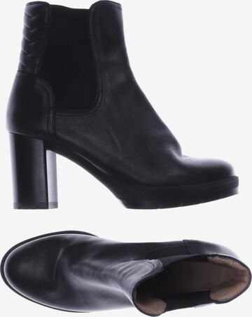 UNISA Dress Boots in 39 in Black: front