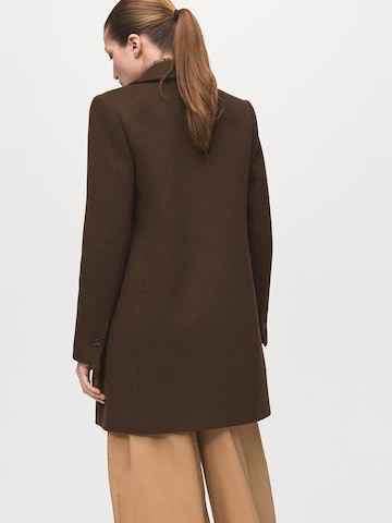 MANGO Between-seasons coat 'Dali' in Brown