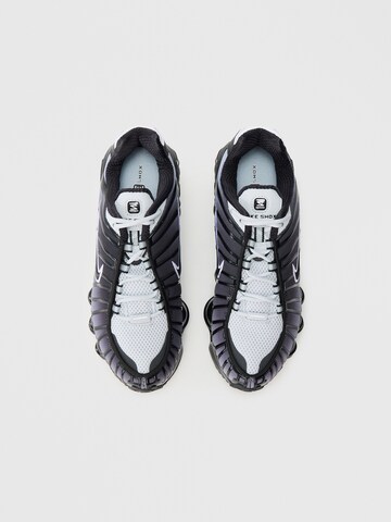 Nike Sportswear Сникърси 'Shox' в черно