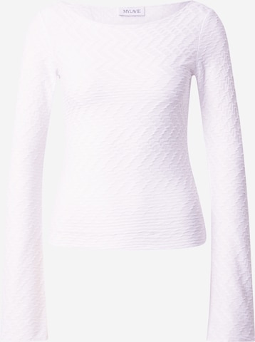 MYLAVIE by Sarah Harrison Футболка в Белый: спереди