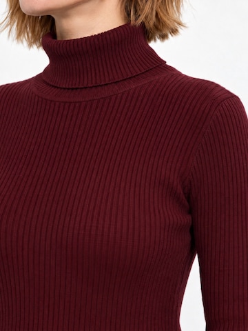 RYVAN Svetr 'Pullover' – červená