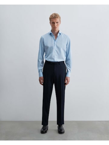 Coupe regular Chemise ' ' Scalpers en bleu : devant