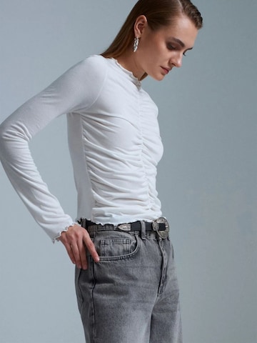 Dilvin Blouse in White