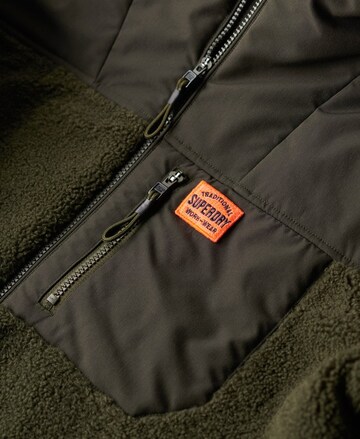 Superdry Übergangsjacke in Grün