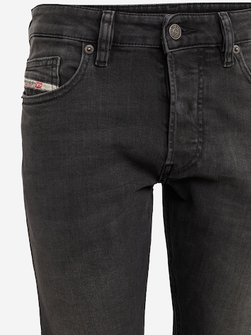 DIESEL Slim fit Jeans 'LUSTER' in Black