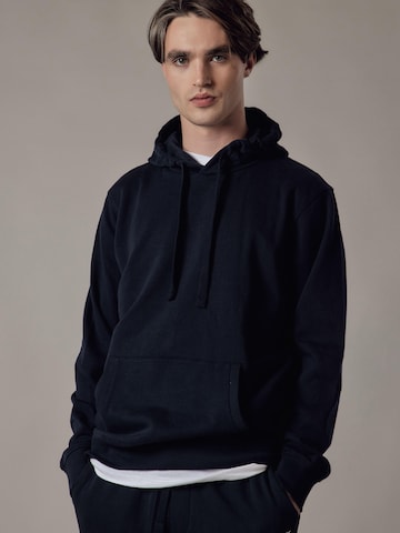 Felpa 'Felpa Felpata con Cappuccio' di OWN Off With Nature in blu: frontale