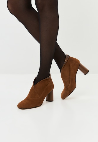 CESARE GASPARI Bootie in Brown
