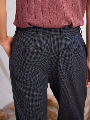 Next Loosefit Hose in Blau