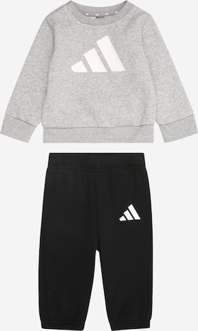 ADIDAS SPORTSWEAR - Chándal 'Essentials' en gris: frente