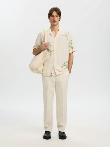 Coupe regular Chemise SELECTED en beige