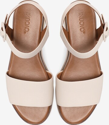 INUOVO Sandale in Beige