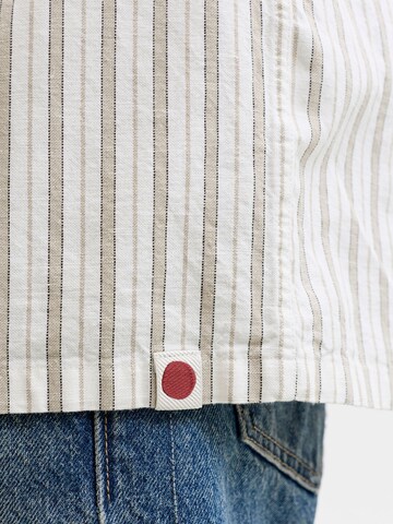 R.D.D. ROYAL DENIM DIVISION - Ajuste confortable Camisa 'Popelin' en blanco