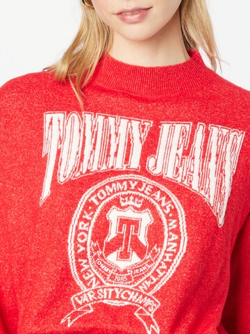 Tommy Jeans Svetr – červená